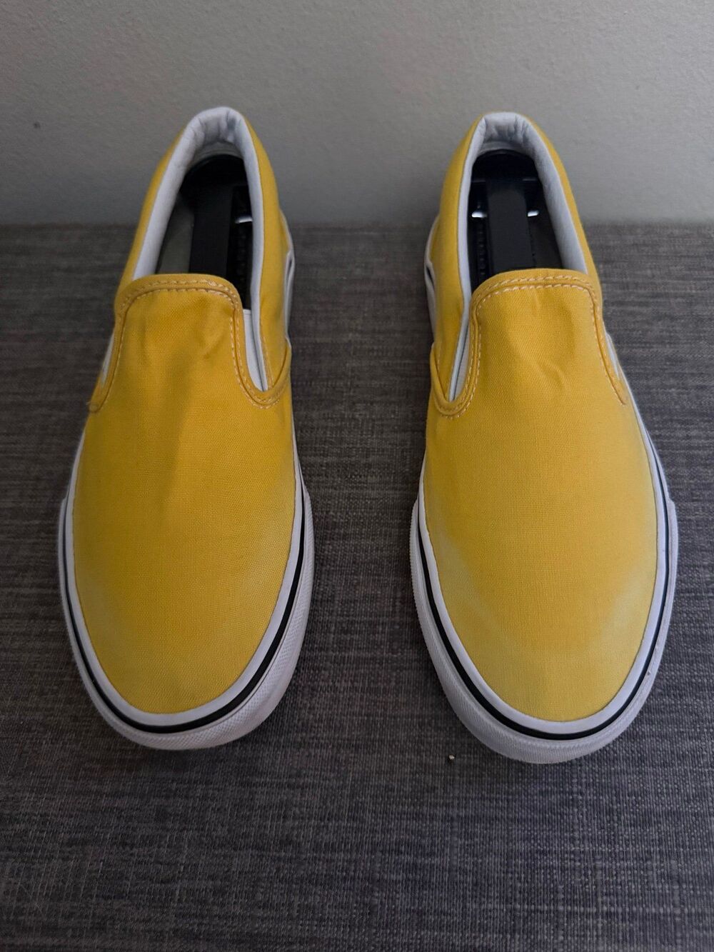 Men’s Vans Yellow Classic Slip On Sneakers Size Men 6.5 Women’s 8 *Read* - Picture 2 of 10